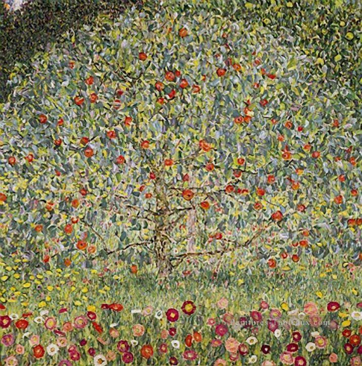 Apfelbaum I 1912 symbolisme Gustav Klimt Peintures à l'huile